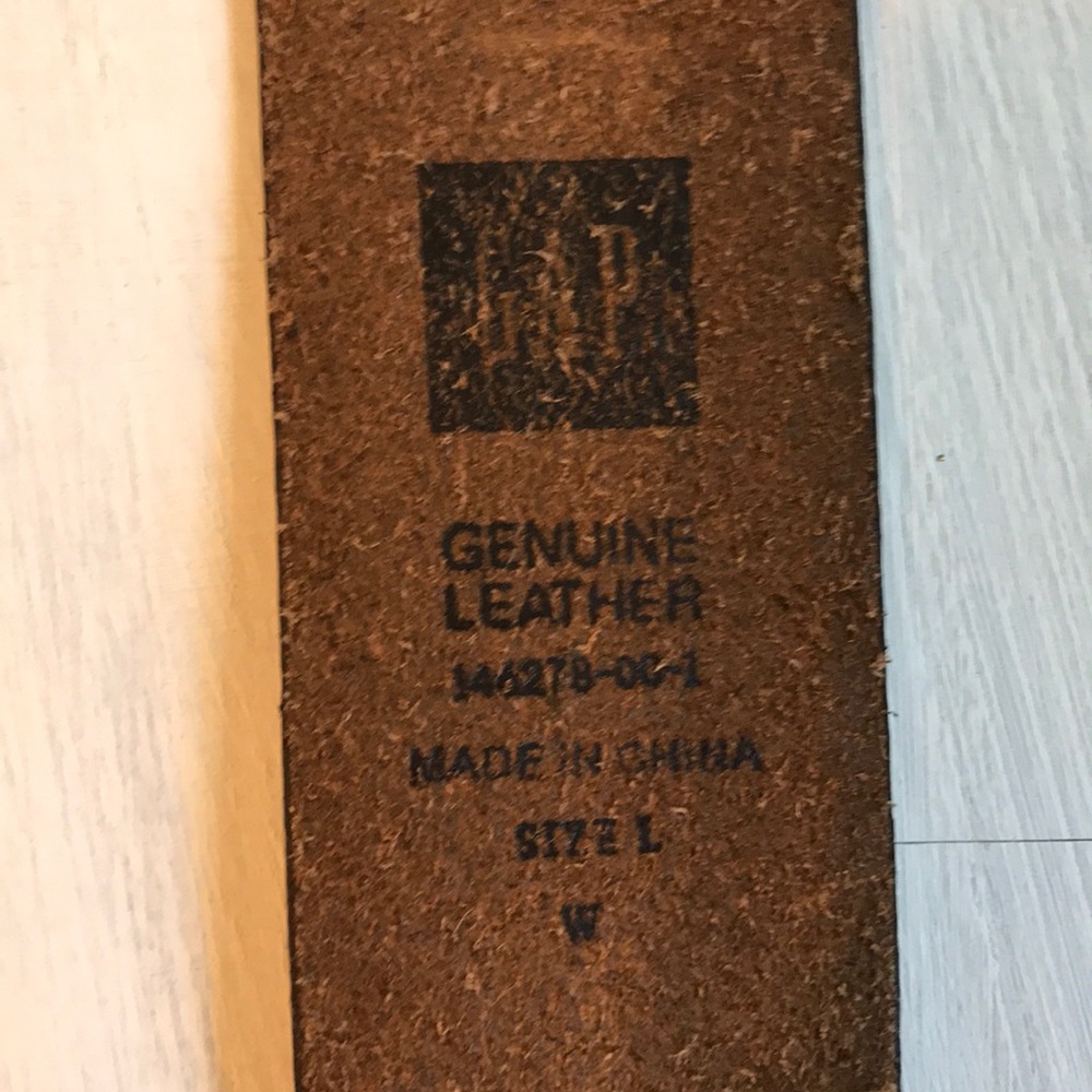 GAP Retro Inspired Leather Belt - Picture 7 of 7